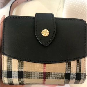 Burberry wallet